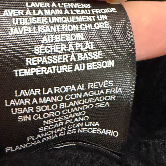 Nicole Miller Black Turtleneck Sweater with Silver Sequin size M new with tag - Picture 8 of 8